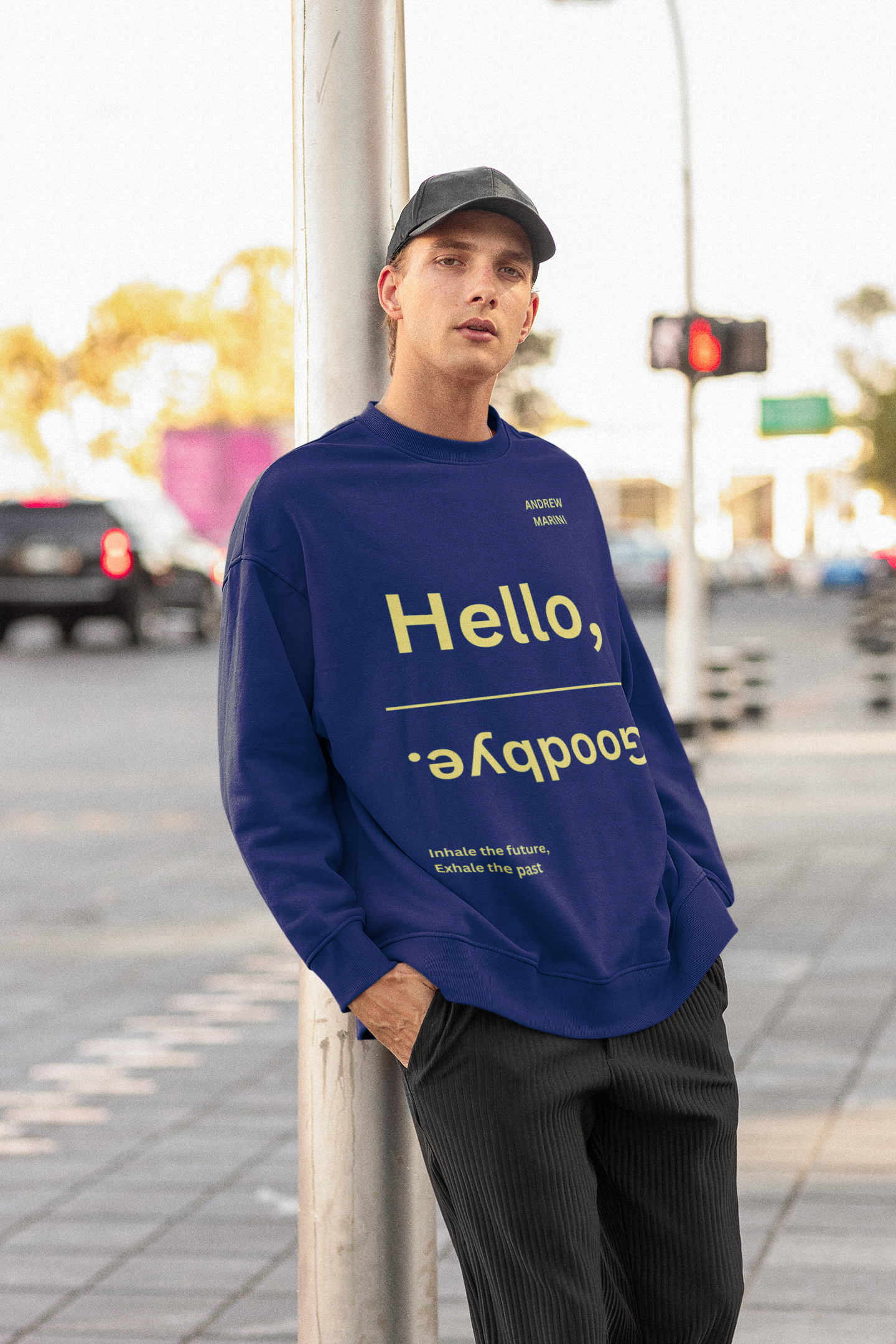 NAVY OVERSIZED SWEATSHIRT