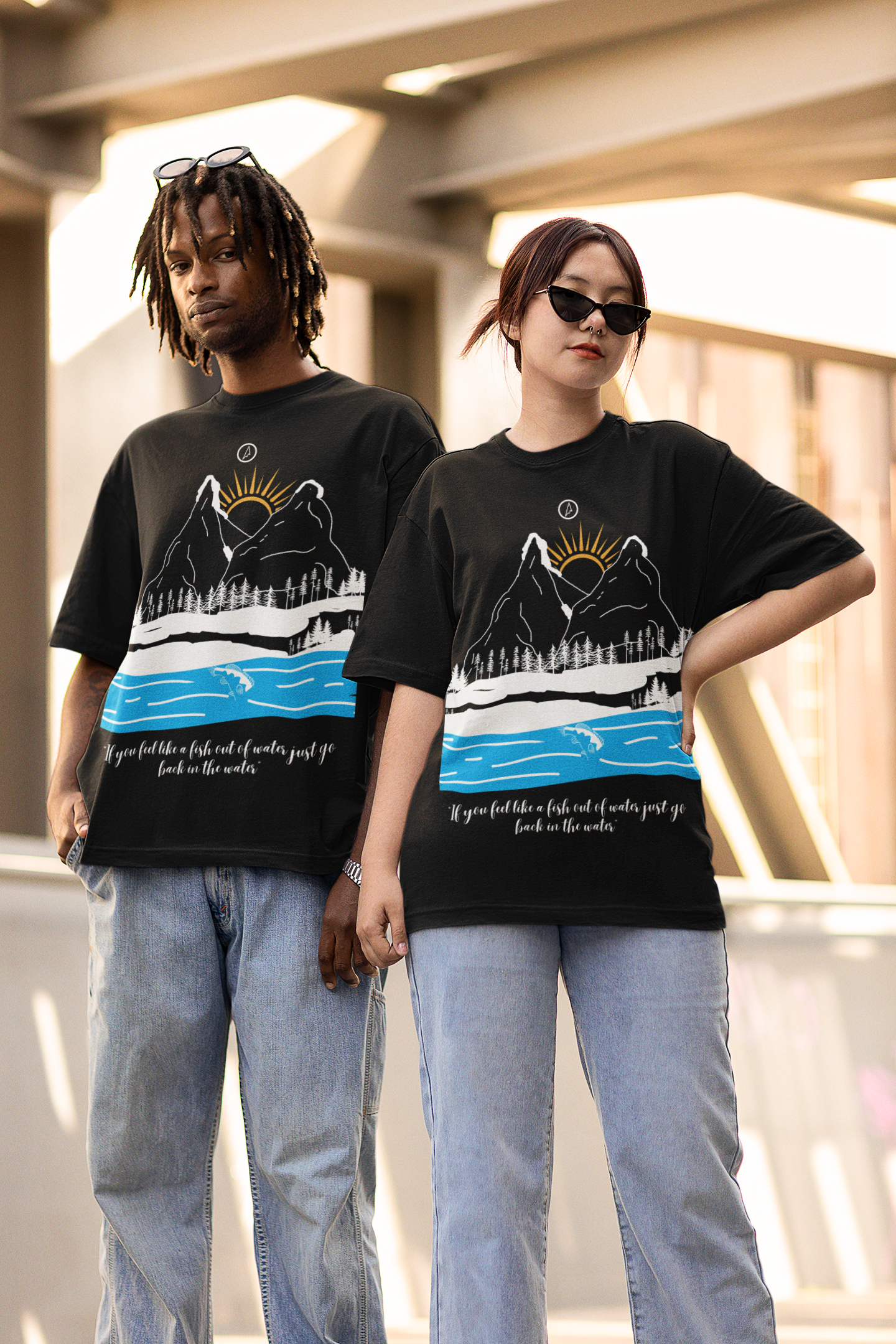 MOUNTAINS BLACK OVERSIZED TSHIRT
